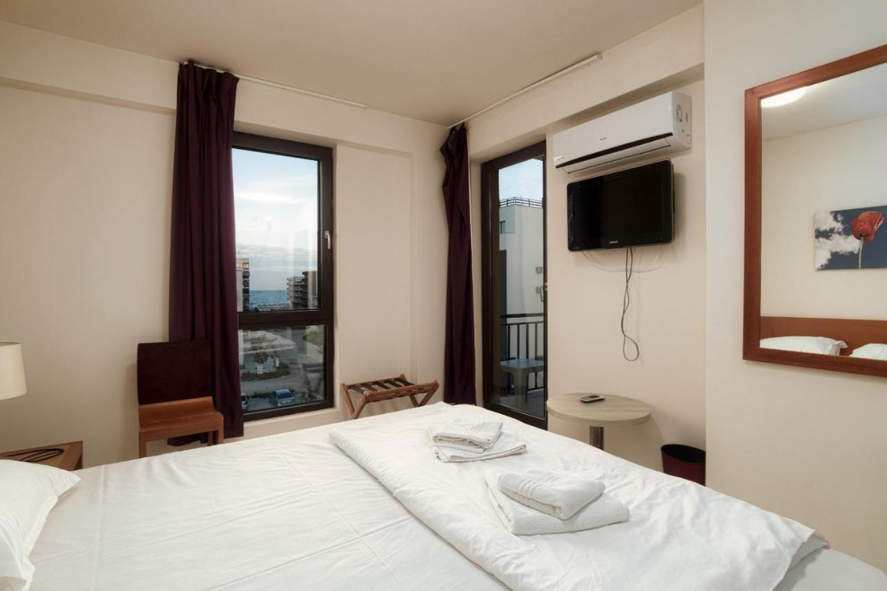Hotel Cochet Constanţa Exteriér fotografie